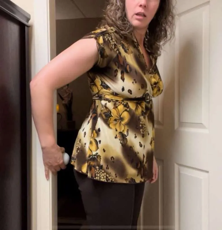 Ball self massage glute